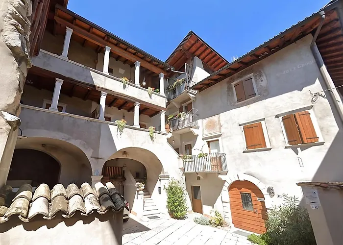 Monolocale In Casa Del 700 - Trento