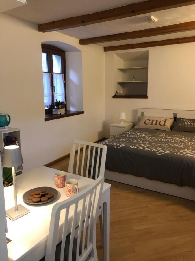 Monolocale In Casa Del 700 - Trento Apartment